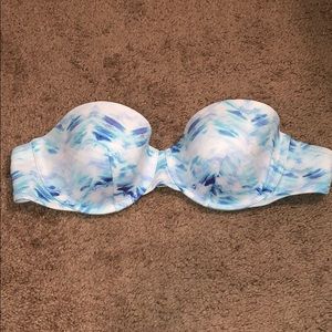 Victoria’s Secret- bikini top